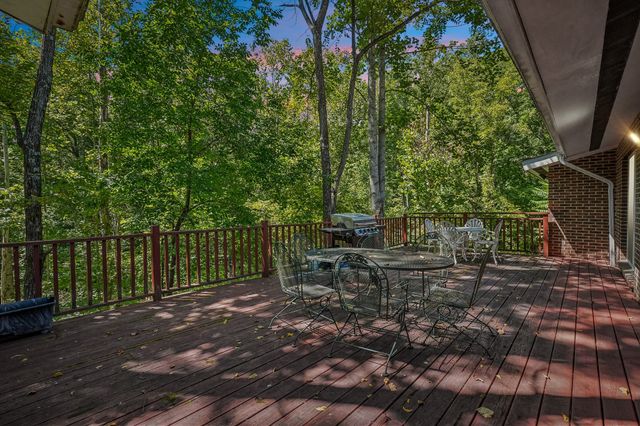 1071 Simms Heights Rd, Kingston Springs, TN 37082