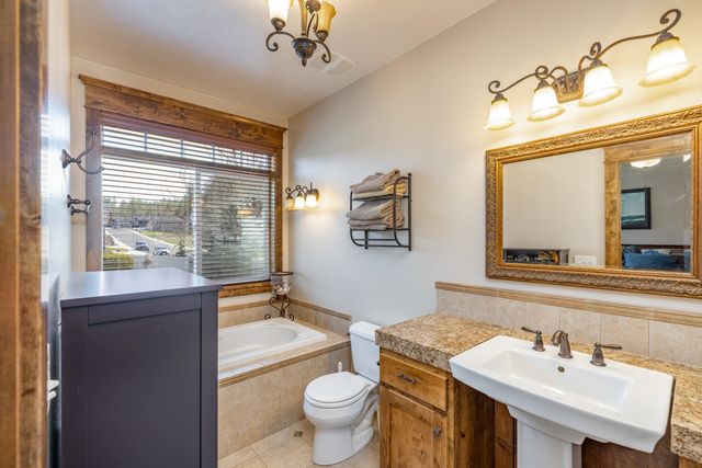 5908 N Bridget Rd, Spokane, WA 99208