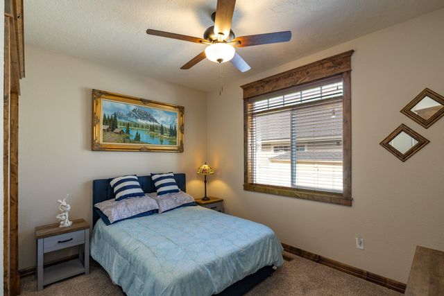 5908 N Bridget Rd, Spokane, WA 99208