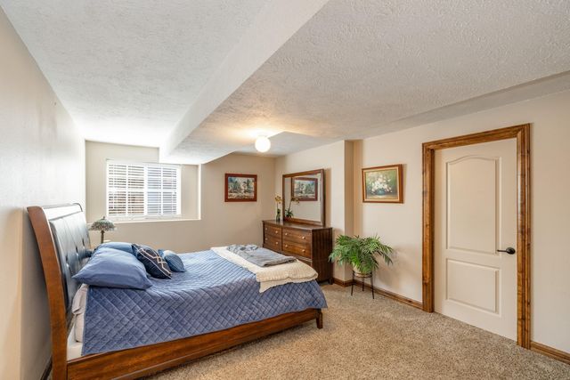 5908 N Bridget Rd, Spokane, WA 99208