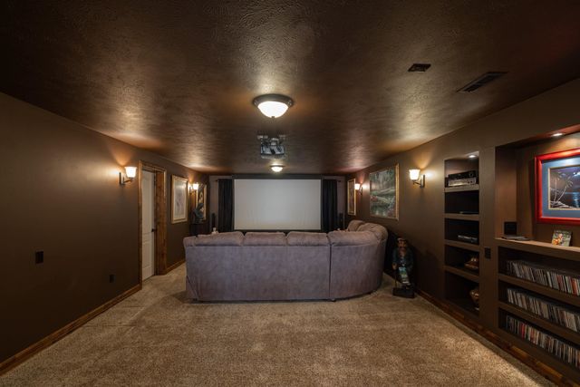 5908 N Bridget Rd, Spokane, WA 99208