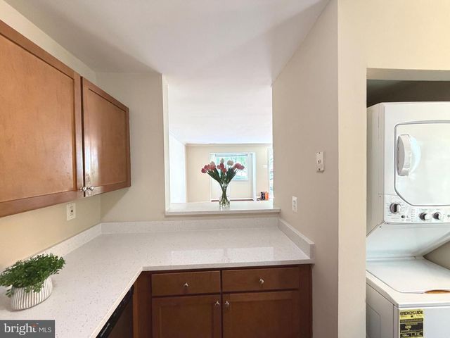 31 STONEY POINT CT, Germantown, MD 20876