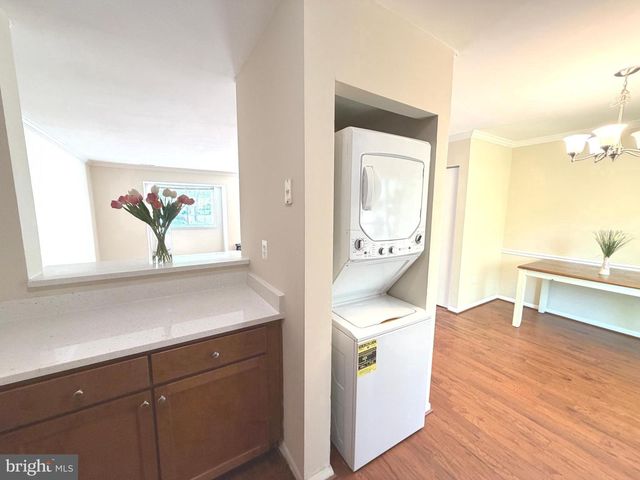 31 STONEY POINT CT, Germantown, MD 20876