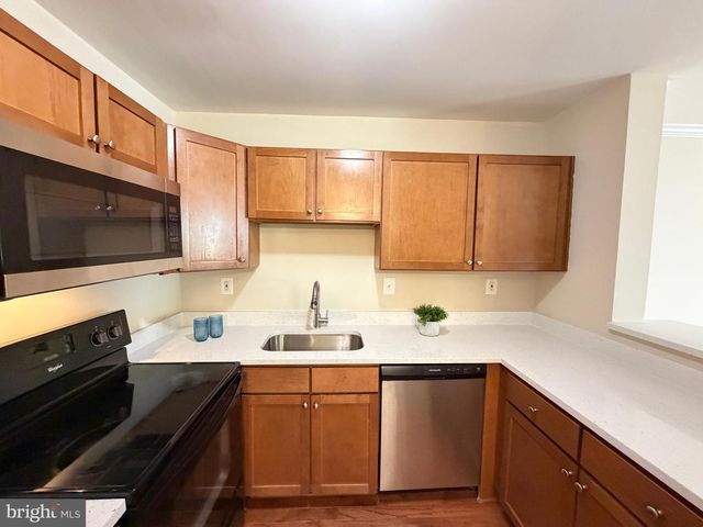 31 STONEY POINT CT, Germantown, MD 20876