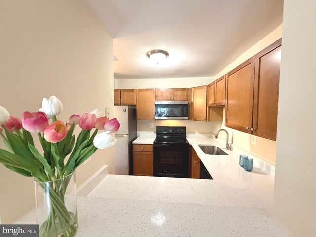 31 STONEY POINT CT, Germantown, MD 20876