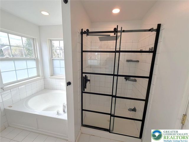 7524 Scenic View Drive, Macungie Boro, PA 18062