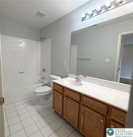 7524 Scenic View Drive, Macungie Boro, PA 18062