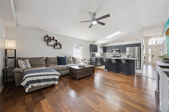 1047 ROYAL OAKS DRIVE, Apopka, FL 32703