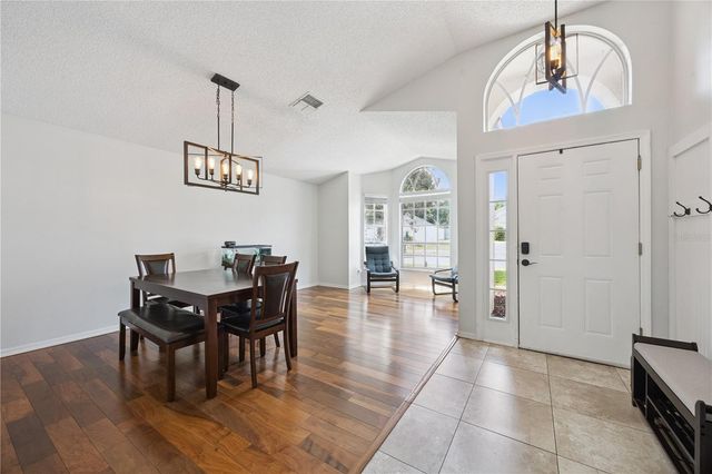 1047 ROYAL OAKS DRIVE, Apopka, FL 32703