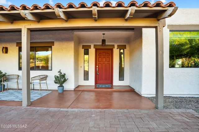 8625 N Sunnyslope Drive, Tucson, AZ 85704