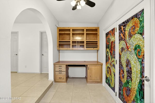 8625 N Sunnyslope Drive, Tucson, AZ 85704