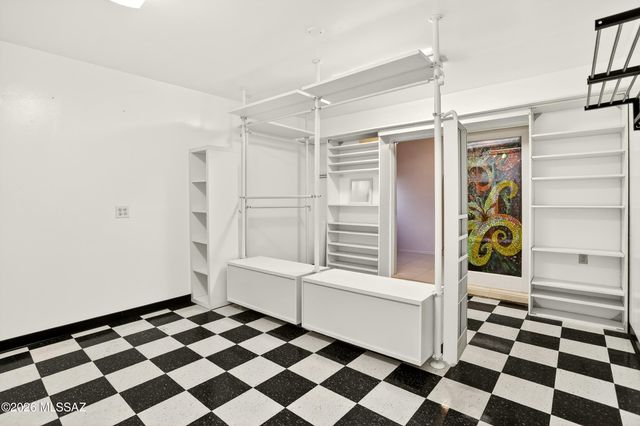 8625 N Sunnyslope Drive, Tucson, AZ 85704