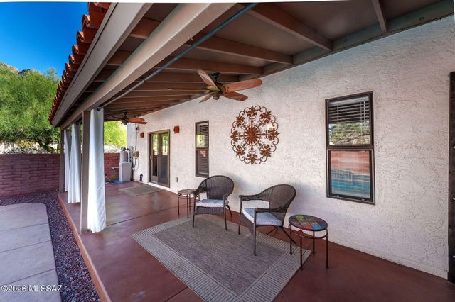 8625 N Sunnyslope Drive, Tucson, AZ 85704