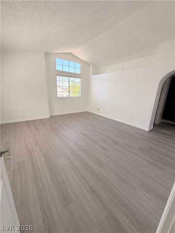6237 Warm River Road, Las Vegas, NV 89108
