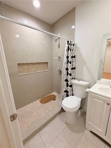6237 Warm River Road, Las Vegas, NV 89108