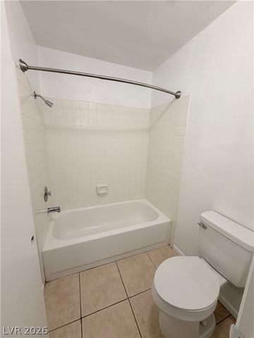 6237 Warm River Road, Las Vegas, NV 89108