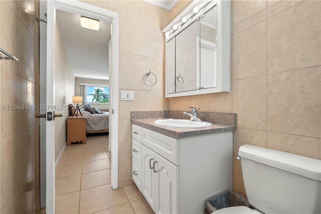 2600 Diana Dr 208, Hallandale Beach, FL 33009
