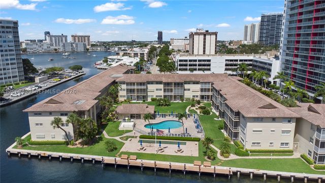 2600 Diana Dr 208, Hallandale Beach, FL 33009