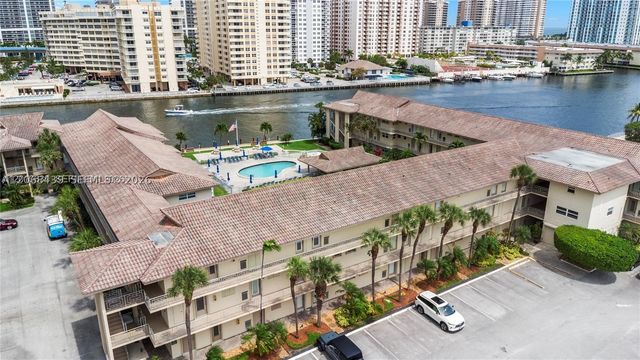 2600 Diana Dr 208, Hallandale Beach, FL 33009