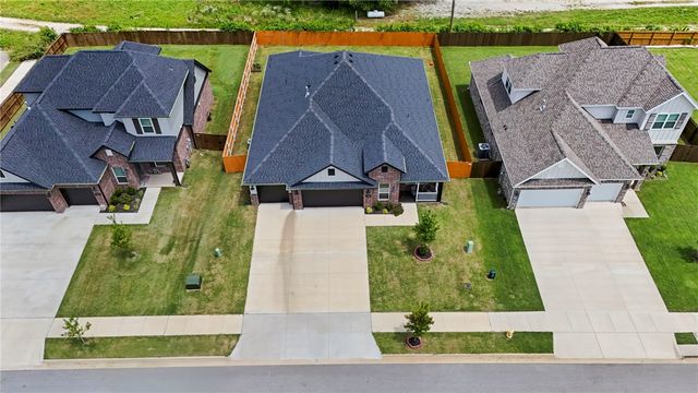 5300 SW Tea Olive Lane, Bentonville, AR 72713