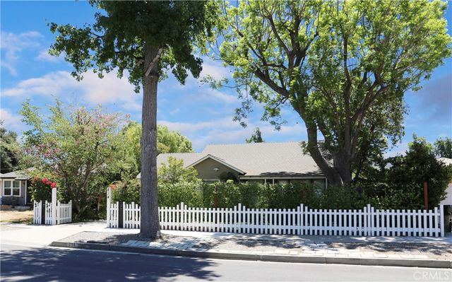 614 E I Street B, Ontario, CA 91764