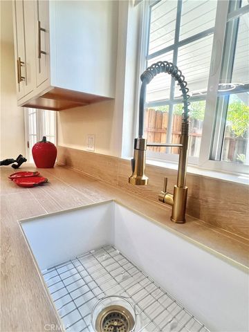 614 E I Street B, Ontario, CA 91764