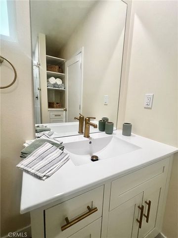 614 E I Street B, Ontario, CA 91764