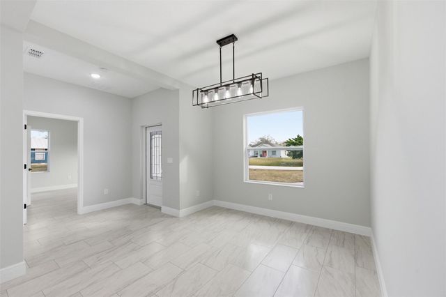 9345 102nd Avenue, Vero Beach, FL 32967