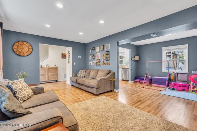 24 Eric Drive, Howell, NJ 07731