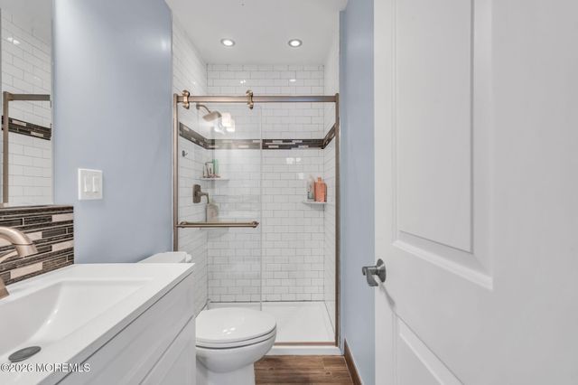 24 Eric Drive, Howell, NJ 07731