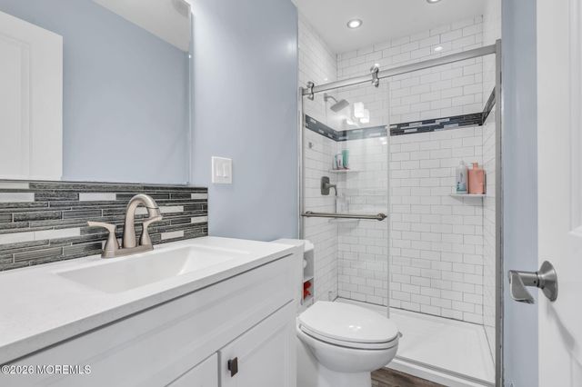 24 Eric Drive, Howell, NJ 07731