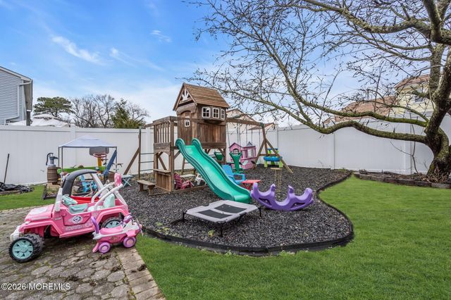 24 Eric Drive, Howell, NJ 07731