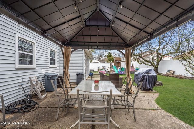 24 Eric Drive, Howell, NJ 07731