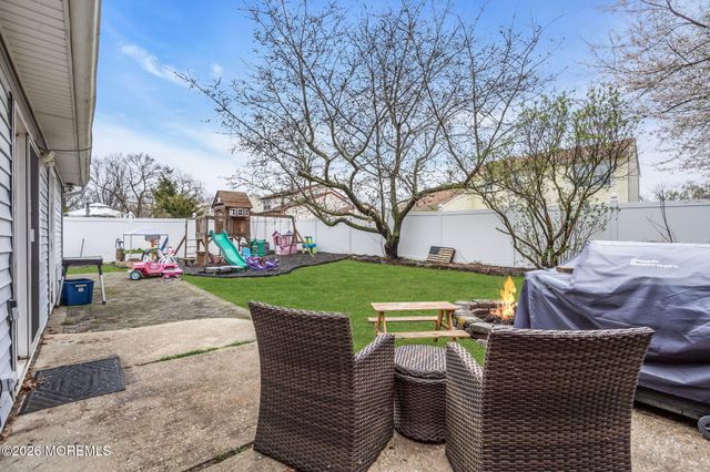 24 Eric Drive, Howell, NJ 07731