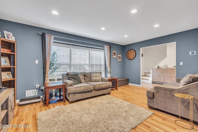 24 Eric Drive, Howell, NJ 07731