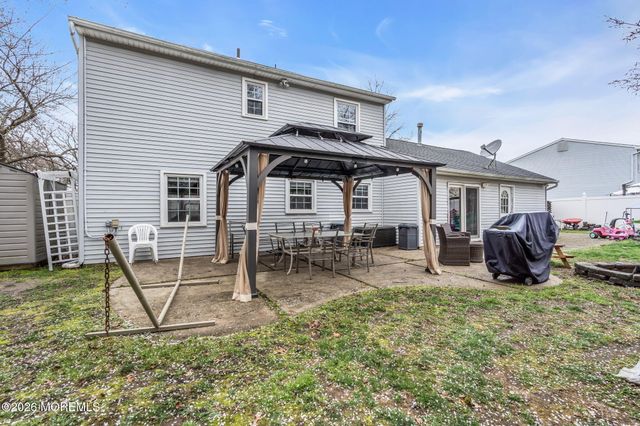 24 Eric Drive, Howell, NJ 07731