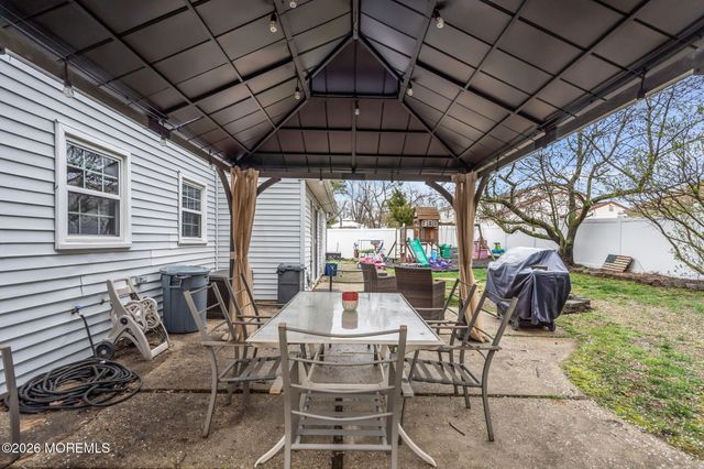 24 Eric Drive, Howell, NJ 07731