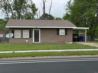 1516 Robins St., Conway, AR 72034