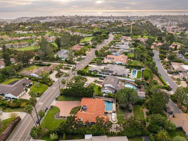 1450 Highland Dr, Solana Beach, CA 92075
