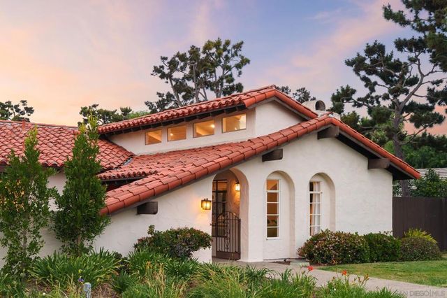 1450 Highland Dr, Solana Beach, CA 92075