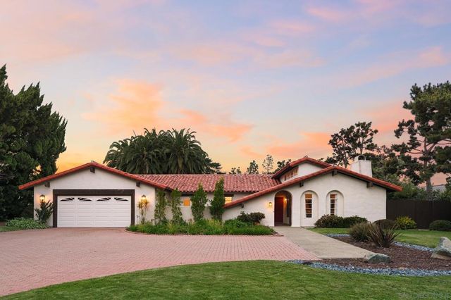 1450 Highland Dr, Solana Beach, CA 92075