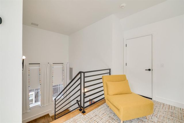 225 W 1st Street 112, Edmond, OK 73003