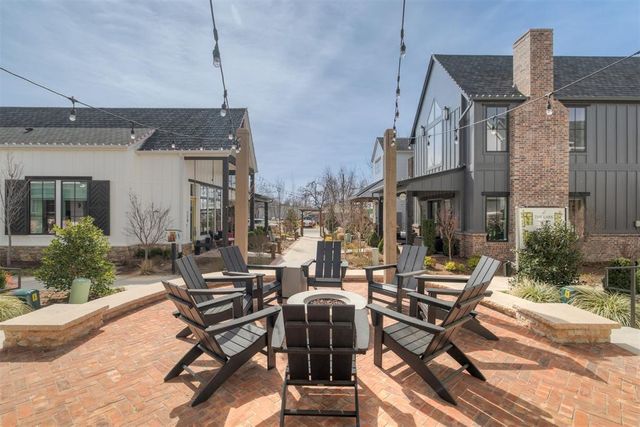 225 W 1st Street 112, Edmond, OK 73003