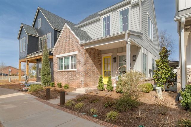 225 W 1st Street 112, Edmond, OK 73003