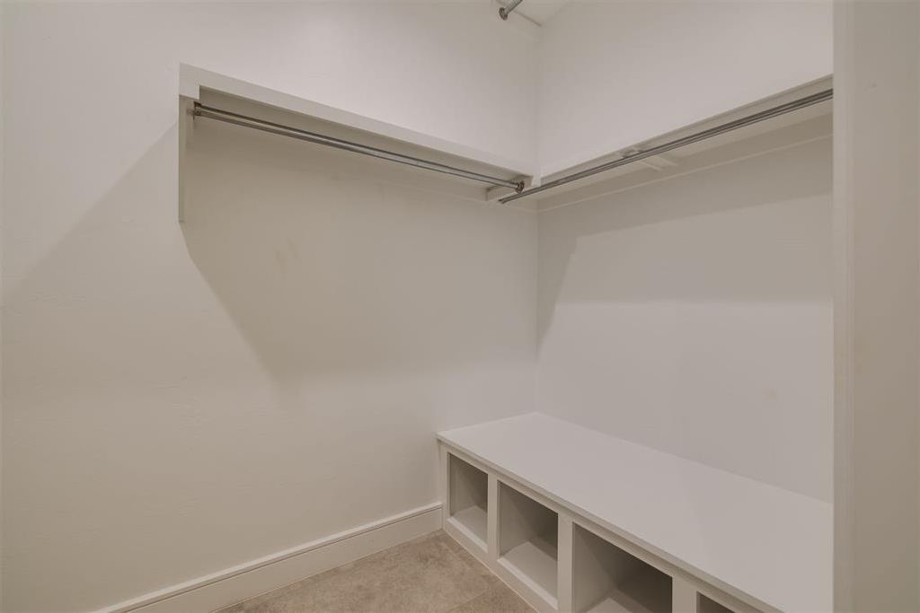 Image 20 of property listing at 225 W 1st Street 112, Edmond, OK 73003