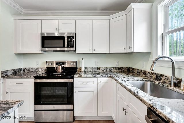 293 Cherry Road, Southport, NC 28461