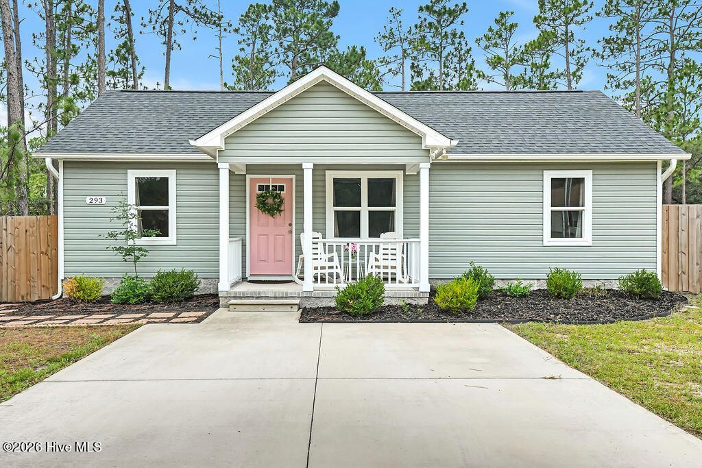 293 Cherry Road, Southport, NC 28461