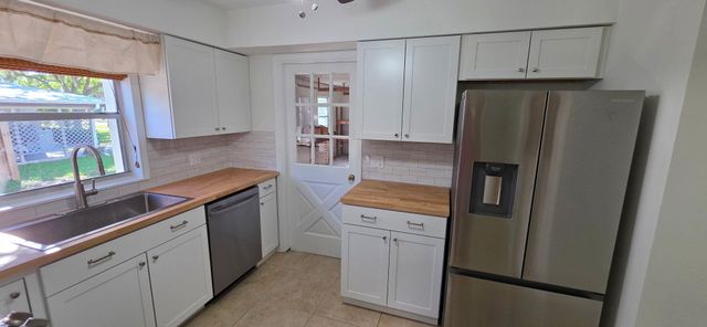 320 Chamberlain Boulevard, Fort Pierce, FL 34946