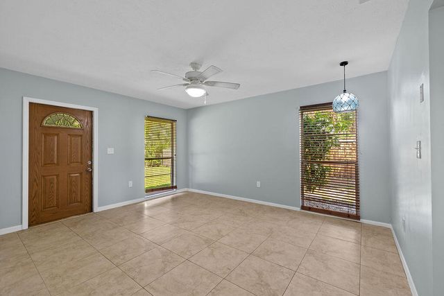 320 Chamberlain Boulevard, Fort Pierce, FL 34946