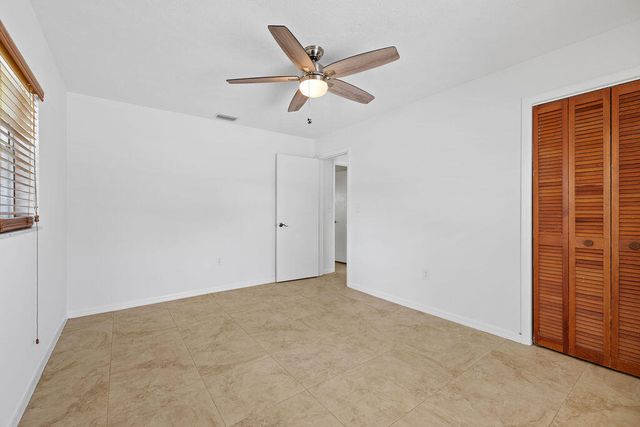 320 Chamberlain Boulevard, Fort Pierce, FL 34946